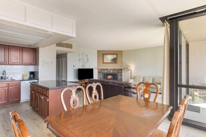 Interior - Sand & Sea (218) Rare Ruby - Beach View, Sauna (Seaside)