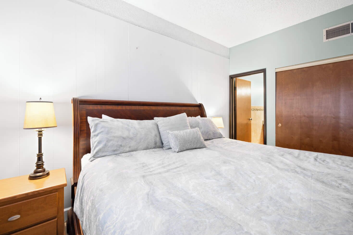 2 sovrum, strykjärn/strykbräda, wi-fi och sängkläder