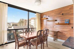 Dining - Sand & Sea (218) Rare Ruby - Beach View, Sauna (Seaside)