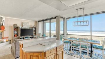 TV, fireplace, DVD player, offices