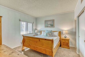 2 slaapkamers, een strijkplank/strijkijzer, wifi, beddengoed