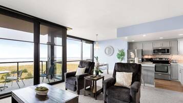 Fernseher, Kamin, DVD-Player, Arbeitsbereiche