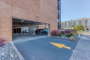 Property grounds - Sand & Sea (306 308) - 2x Luxury Oceanfront condos (Seaside)