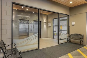 Interior - Sand & Sea (310) Driftwood - Oceanfront Pet Friendly (Seaside)