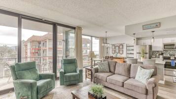 TV, fireplace, DVD player, offices