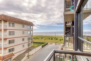 Property grounds - Sand & Sea (314) Blue Sky Tranquility-Balcony (Seaside)