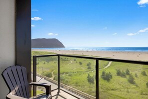 Property grounds - Sand & Sea (402) Water's Edge Panoramic Views (Seaside)