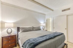 2 soverom, strykejern/-brett, wi-fi og sengetøy