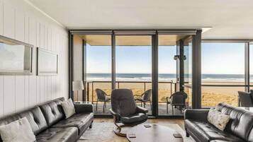 TV, DVD player, offices