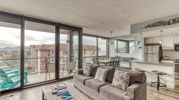 TV, fireplace, DVD player, offices