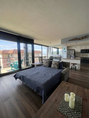 TV, fireplace, DVD player, offices - Sand & Sea (412) Blue Haven - Lux Ocean View (Seaside)