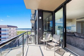 Property grounds - Sand & Sea (418) Holiday Bright and Modern (Seaside)