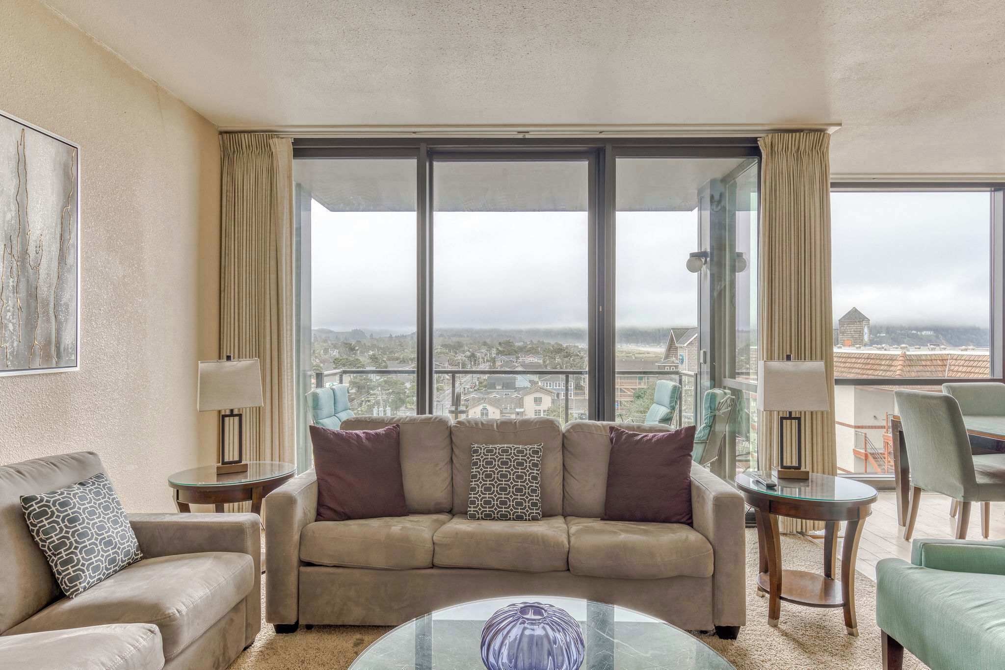 TV, fireplace, DVD player, offices