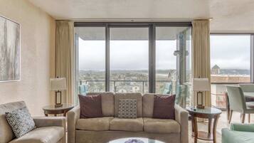 TV, fireplace, DVD player, offices