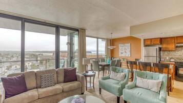 TV, fireplace, DVD player, offices