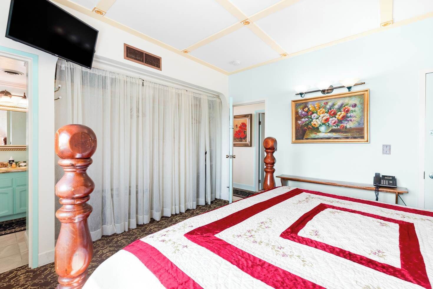 2 soverom, strykejern/-brett, wi-fi og sengetøy