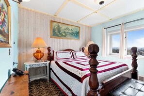 2 soverom, strykejern/-brett, reiseseng for barn og wi-fi