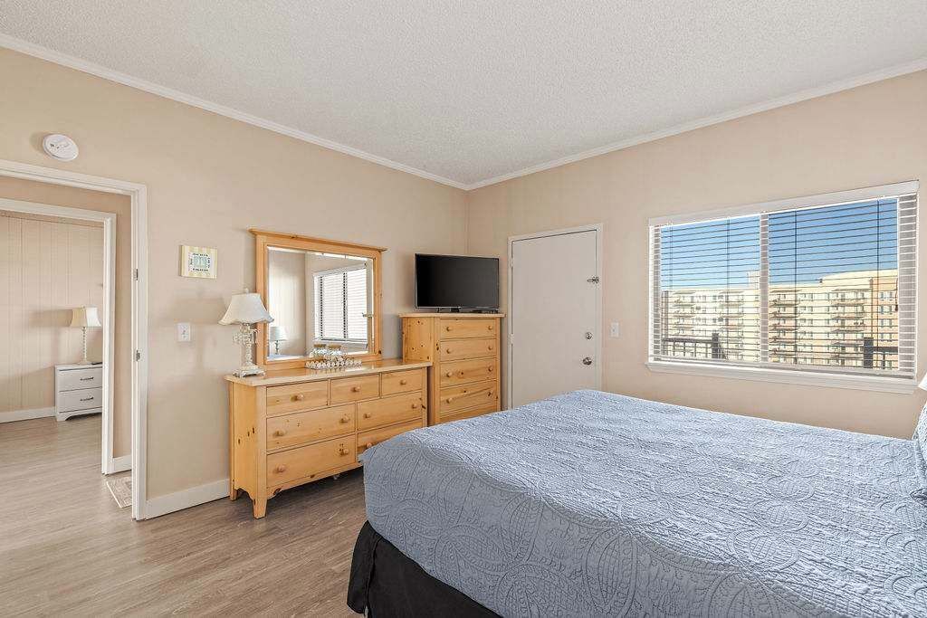 2 habitaciones, tabla de planchar con plancha, cuna de viaje y wifi 