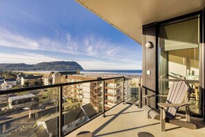 Property grounds - Sand & Sea (618) Seaside Panorama -Cozy Beachfront (Seaside)