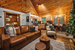 Smart-tv en een open haard