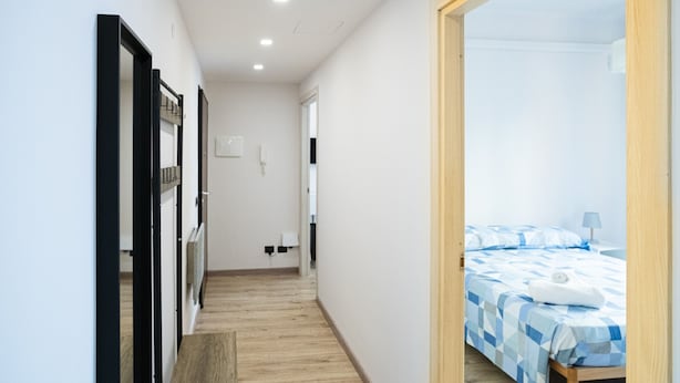 Sınıflandırılmamış resim, 18 üzerinden 1, düğme