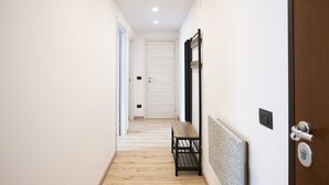 Sınıflandırılmamış resim, 18 üzerinden 3, düğme