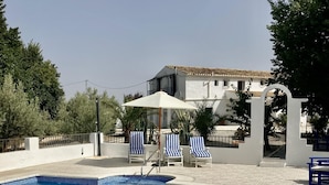 Unclassified image, 2 of 32, button - Elegant 8-bed Boutique Style Cortijo in Caniles (Caniles)