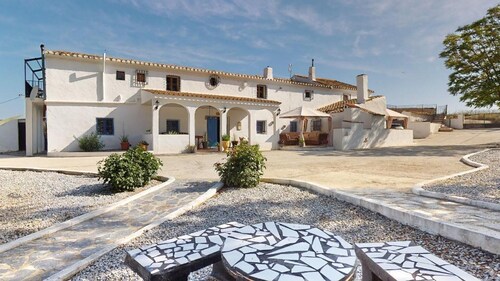 Elegant 8-bed Boutique Style Cortijo in Caniles