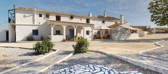 Elegant 8-bed Boutique Style Cortijo in Caniles