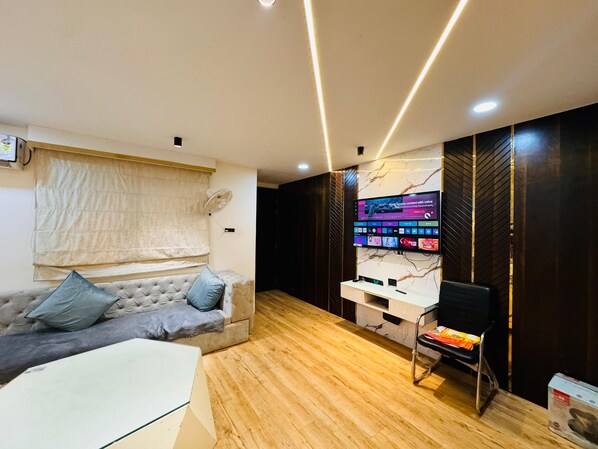 Luxury Apartment, City View | 1 bedroom, free WiFi