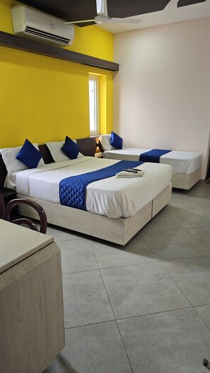 Deluxe Double Room | Desk, free WiFi