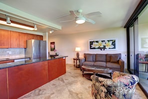 Condo, 1 Bedroom | Living area