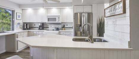 Condo, 2 chambres | Cuisine privée