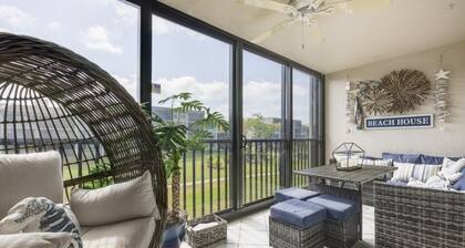 Loggerhead 282 2 Bedroom Condo by RedAwning