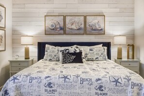 Condo, 2 Bedrooms - Loggerhead 282 2 Bedroom Condo by RedAwning (Sanibel)