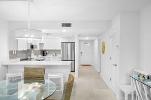 公寓客房, 2 間臥室 | 用餐區