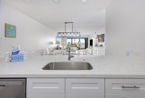 Condo, 2 habitaciones | Cocina privada