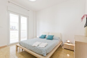 2 chambres, bureau, fer et planche à repasser, Wi-Fi gratuit