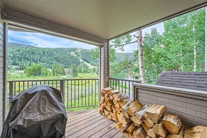 Condo, 2 Bedrooms | BBQ/picnic Area - 122 Cinnamon Ridge 2 Bedroom Condo by RedAwning (Keystone)