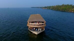 Håndklær, såpe og toalettpapir