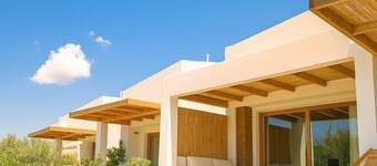 Aristotelia Gi Domes - Luxury Private Pool Retreat