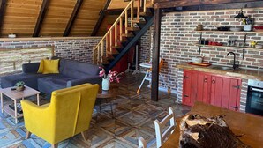 Bungalow – basic, fjellutsikt | 1 soverom, lydisolert og wi-fi (inkludert)