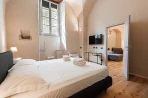 Roupas de cama premium, edredons de pluma, individualmente decorados