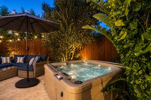 Terrace/patio - 20% Off June 6-10! Walk To Beach, Private Hot Tub* (Ventura)