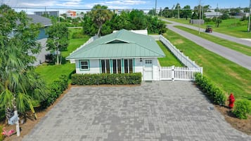 House, Multiple Beds (1st Street Bungalow) | Exterior