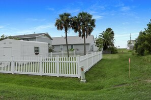 House, Multiple Beds (1st Street Bungalow) | Property grounds - 1st Street Bungalow (Port St. Joe)