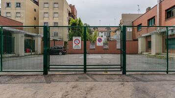 Enceinte de lâhĂ©bergement