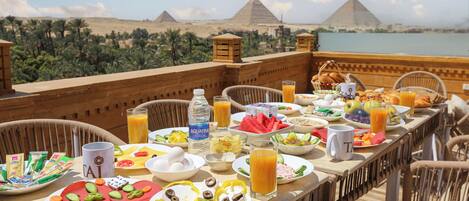 Desayuno buffet incluido todos los días