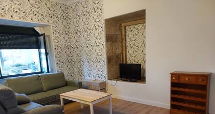 Planta baja casa antigua en las murallas de la fortaleza de Salvatierra de Miño