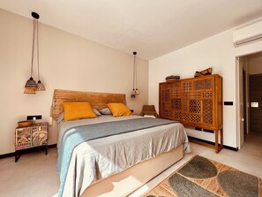 4 chambres, fer et planche à repasser, Wi-Fi, literie fournie